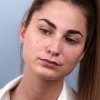 Att hitta den perfekta nyansen av concealer eller foundation