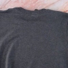 Vika en t-shirt