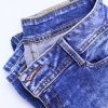 Hur man tar bort bläckfläckar från jeans