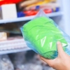 Få kitfläckar ur dina kläder