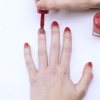 Låt nagellack torka snabbt
