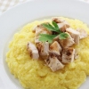 Förbereder polenta