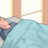 Sover med brutna revben