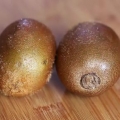 Att skära en kiwi
