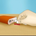 Laddar en powerbank