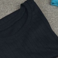 Klippning av en t-shirt