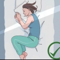 Sover med ryggbråck