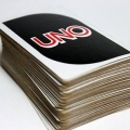 Spela uno