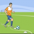 Spela fotboll