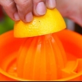Se till att skivad banan inte missfärgas