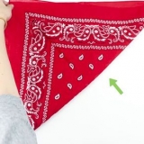 Hur man viker en bandana