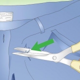 Fixa ett hål i jeans