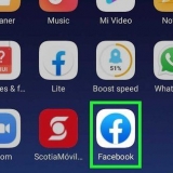 Återställ ett hackat facebook-konto