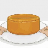 Täck en tårta med fondant