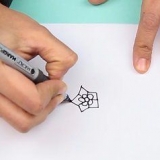 Gör en tillfällig tatuering