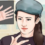 Behandla ett finger du slår med en hammare