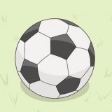 Att skjuta en fotboll