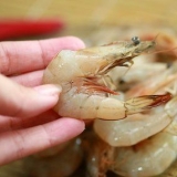 Sautera räkor