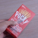 Spelar pocky-spelet