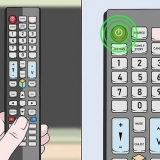 Justera volymen på en samsung smart tv