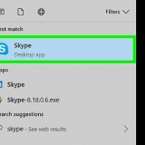 Gör någon till administratör för en grupp på skype på pc eller mac...