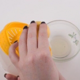 Exfoliera benen med socker