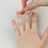 Tryck tillbaka dina nagelband