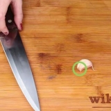 Blåmärken vitlök