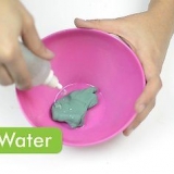 Gör play doh mjuk igen