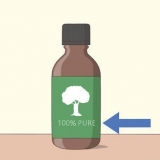 Behandla finnar med tea tree-olja