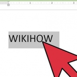 Hur man skapar konturtext i word