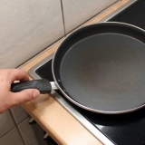 Göra rostat bröd utan brödrost