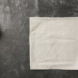 Hur man viker vietnamesiska vårrullar