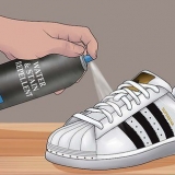 Håller vita adidas superstars rena