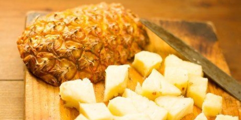 Frys in ananas