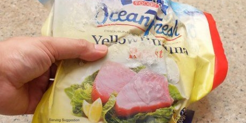 Förbered frysta tonfiskbiffar