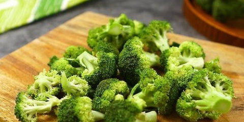Blanchera eller ånga broccoli