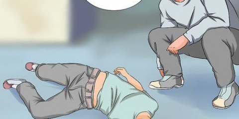 Applicera hjärt- och lungmassage