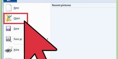 Ändra bakgrunden på en bild med paint