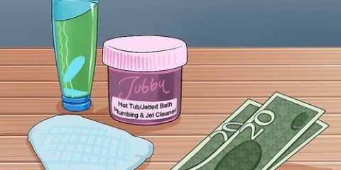 Rengöring av ett bubbelbad