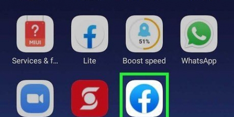 Återställ ett hackat facebook-konto
