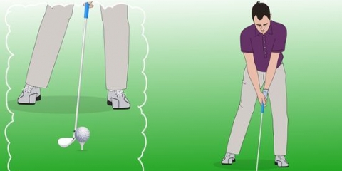 Håller en golfklubba