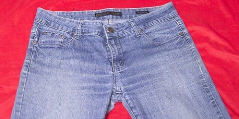 Att göra en jeanskjol av gamla jeans