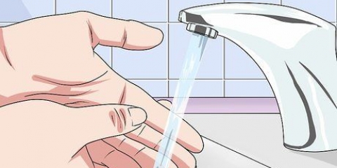 Utför en urinanalys med en teststicka