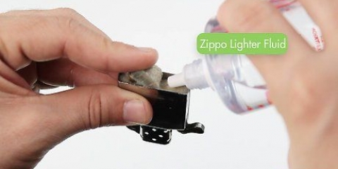 Öppna och tänd en zippo-tändare