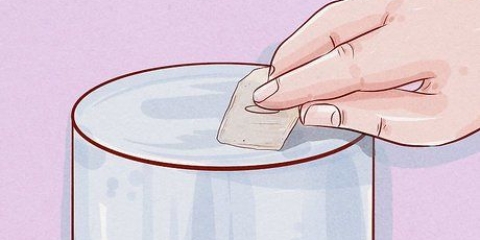 Fylla hål i plast