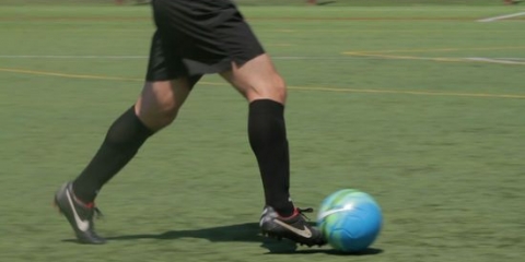 Lär dig att dribbla bra som fotbollsspelare