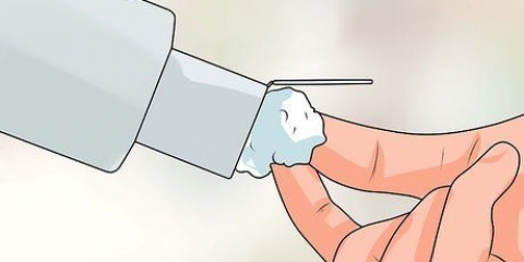 Hur man använder huskurer för att bli av med akne