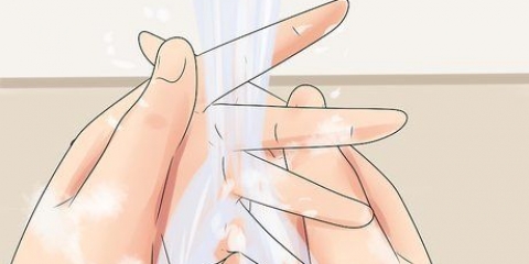 Ta din näspiercing in och ut