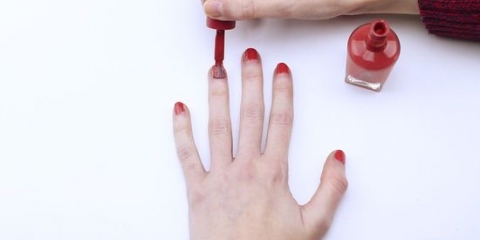 Låt nagellack torka snabbt